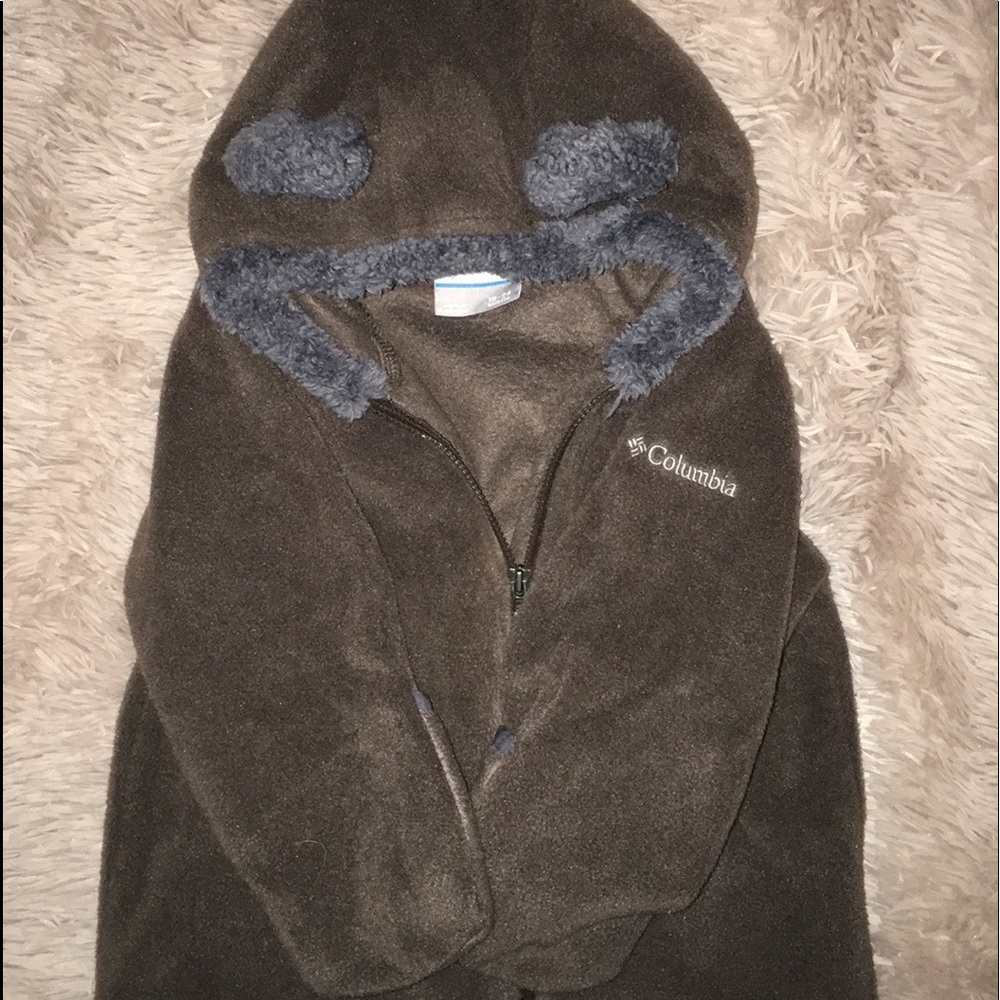 Columbia toddler onesie + Bear costume 🐻